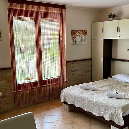 Gyula Var Panorama Apartman المظهر الخارجي الصورة