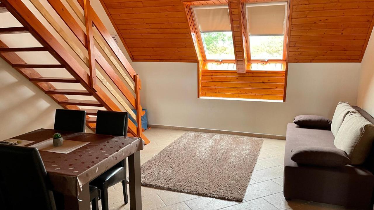 Gyula Var Panorama Apartman المظهر الخارجي الصورة