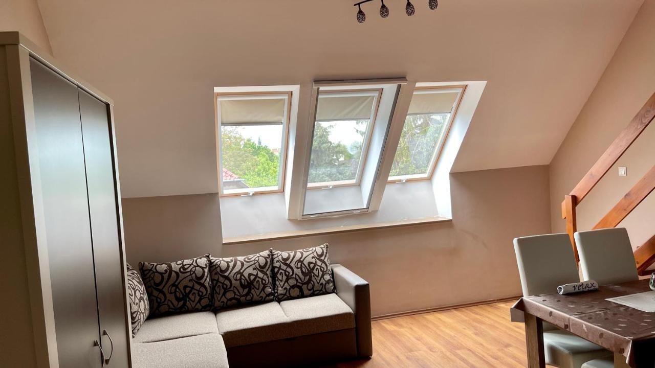 Gyula Var Panorama Apartman المظهر الخارجي الصورة