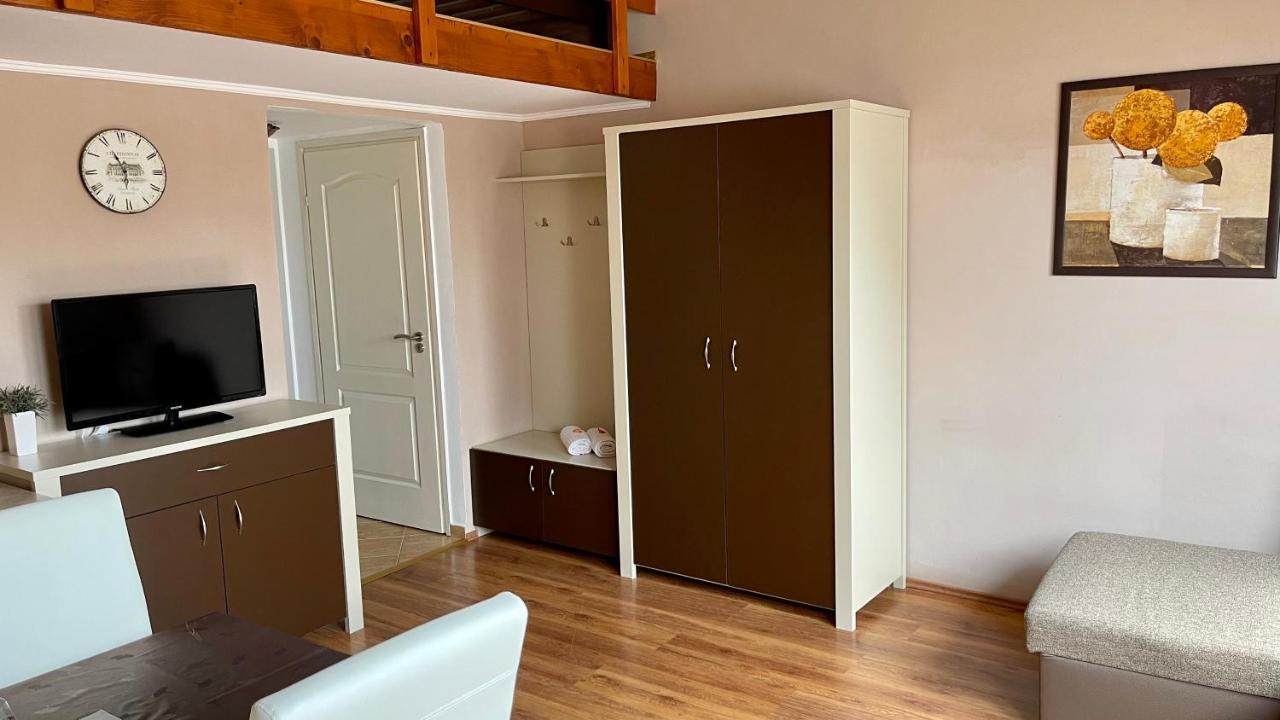 Gyula Var Panorama Apartman المظهر الخارجي الصورة